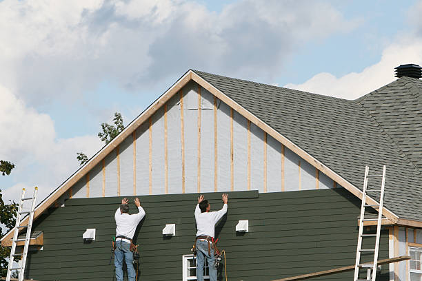 Professional Vinyl Siding technician working in Fredonia, NY