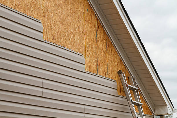 24/7 Emergency Vinyl Siding experts in Fredonia, NY